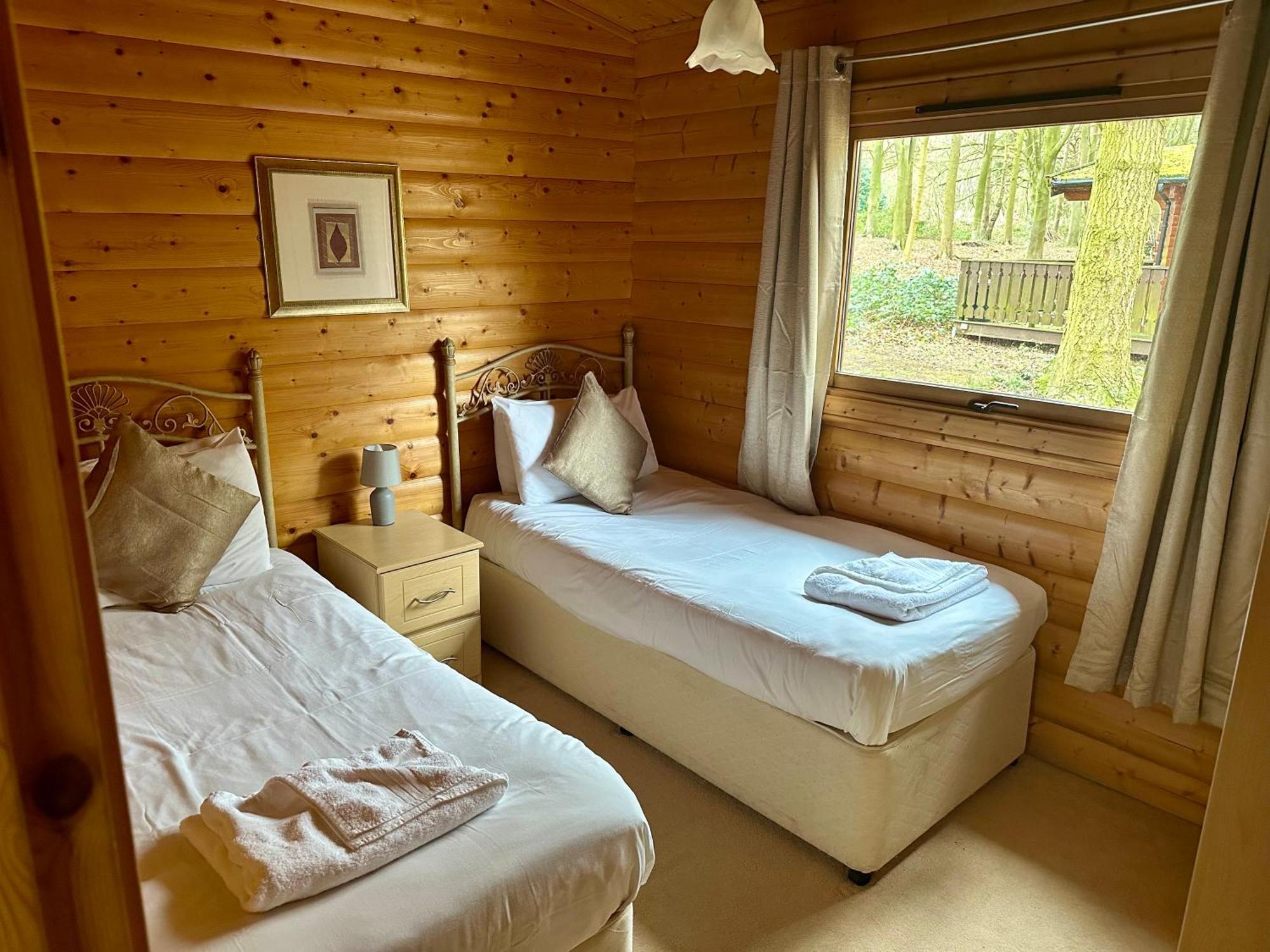 Bamboo Retreat Villa Louth  Exterior photo
